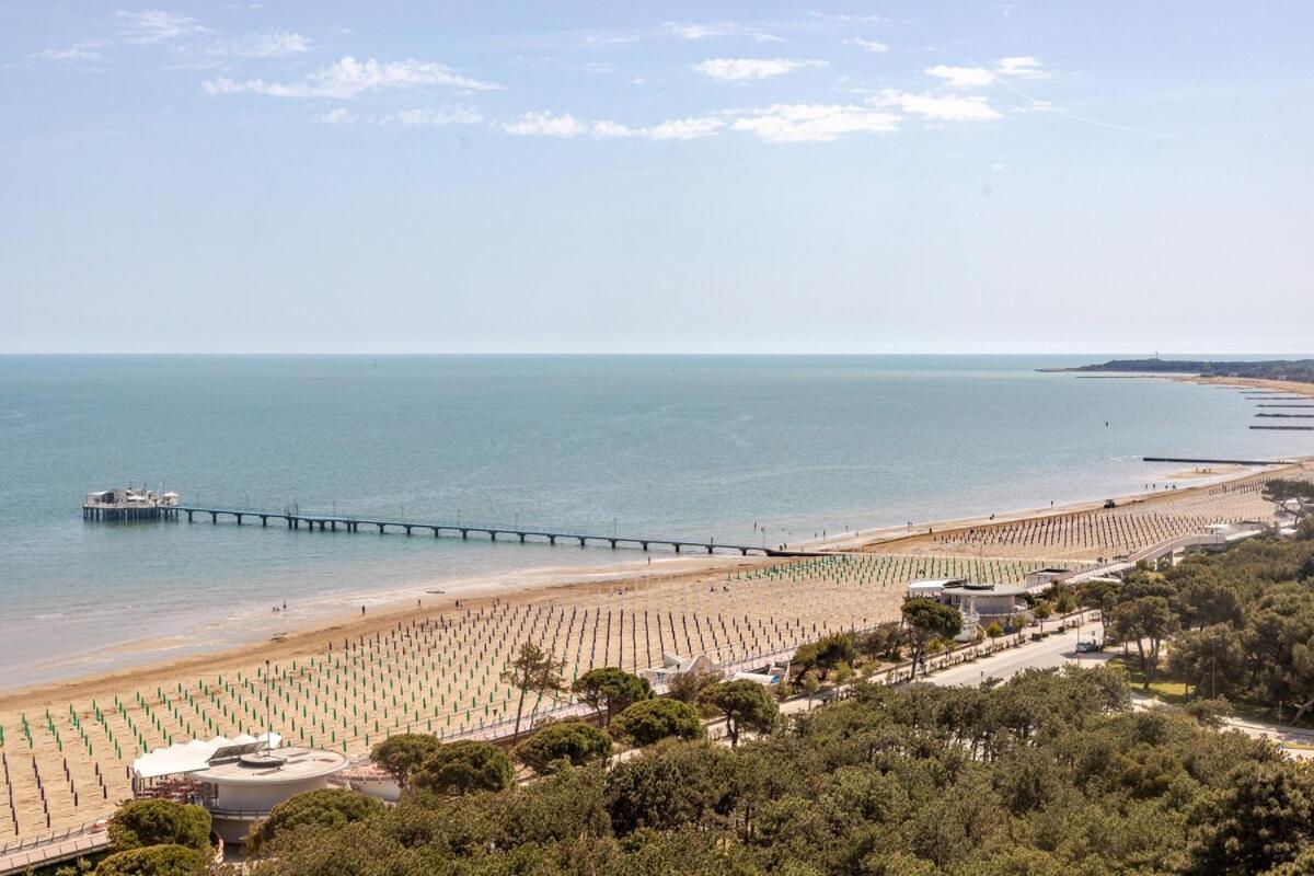 Апартаменти Skyline Lignano Ліньяно-Сабб'ядоро Екстер'єр фото