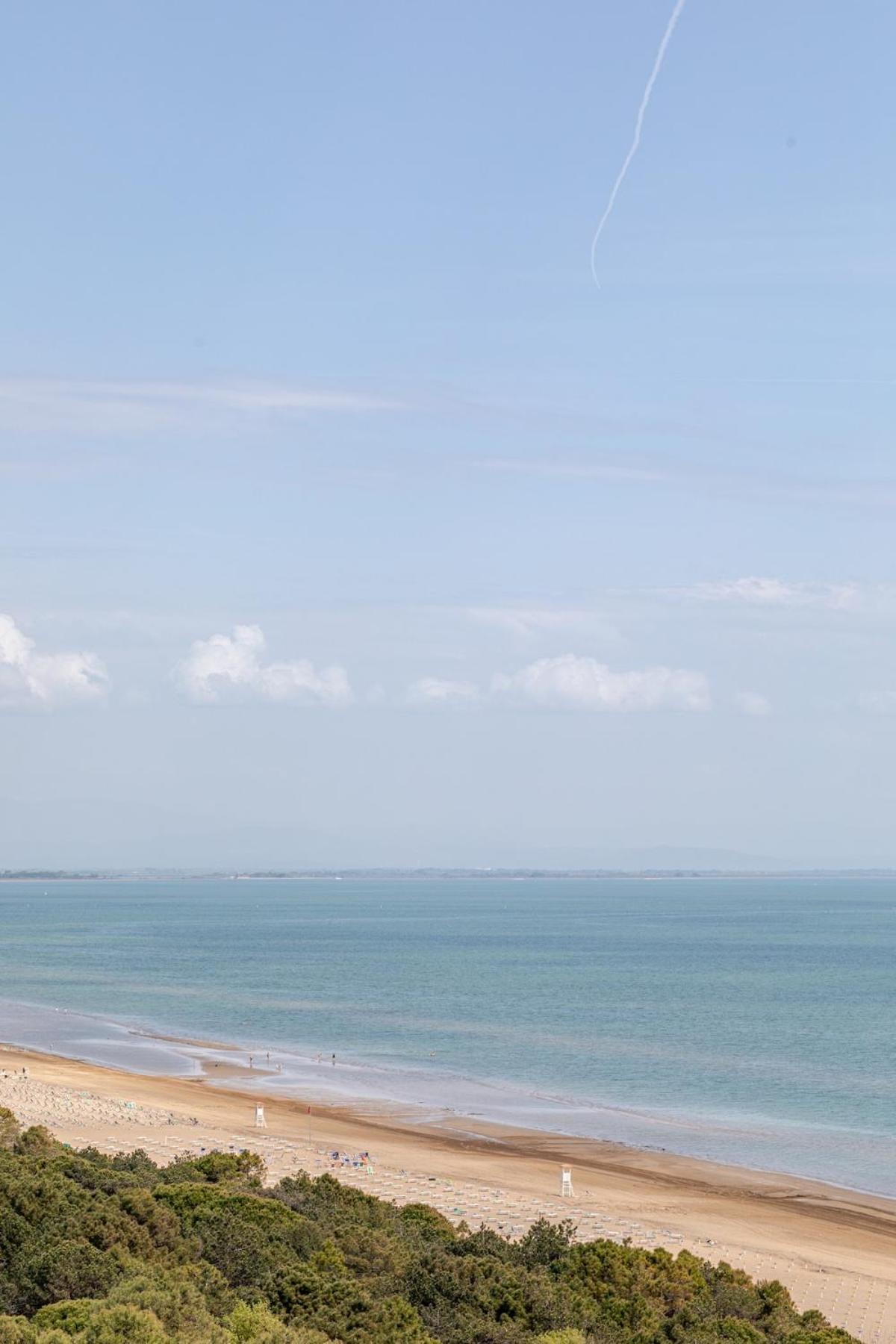Апартаменти Skyline Lignano Ліньяно-Сабб'ядоро Екстер'єр фото